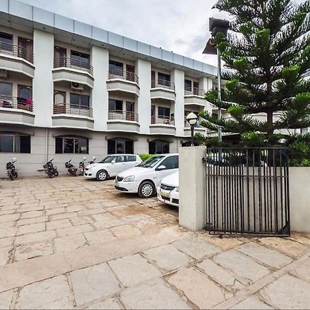 Hotel Pleasant Stay Bijapur  Exterior photo