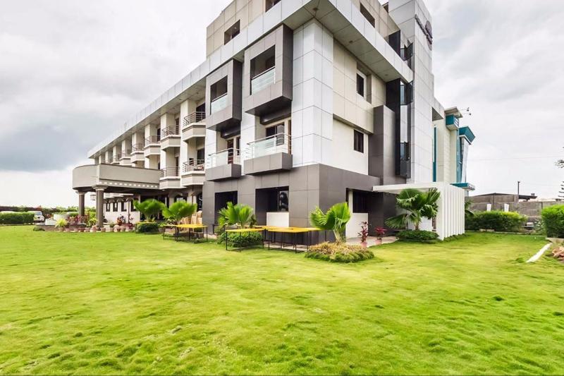 Hotel Pleasant Stay Bijapur  Exterior photo